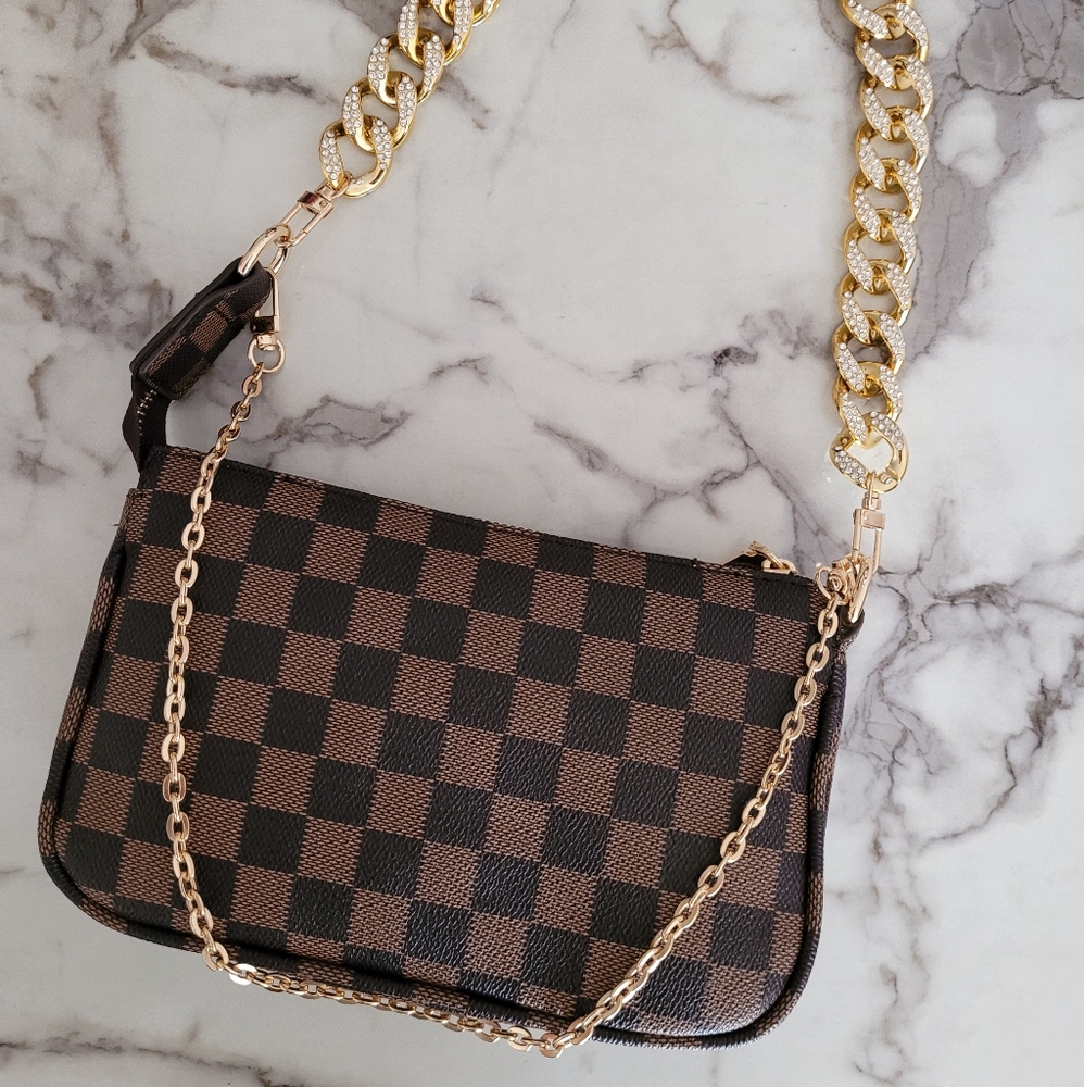 BROWN CHECKERED POCHETTE HANDBAG